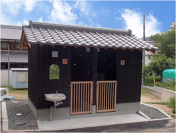 神社トイレ