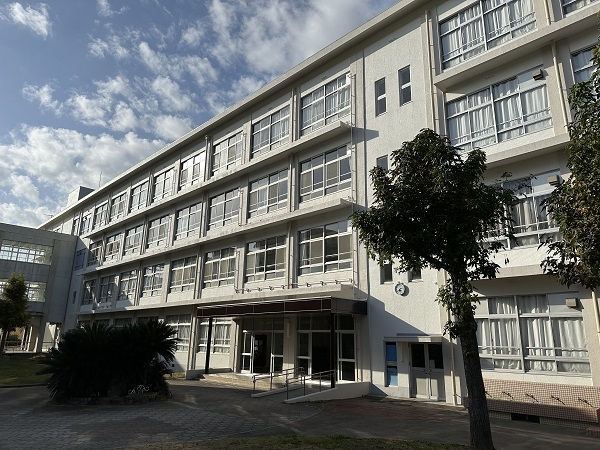 姫路市立白鳥小学校北校舎外壁改修工事